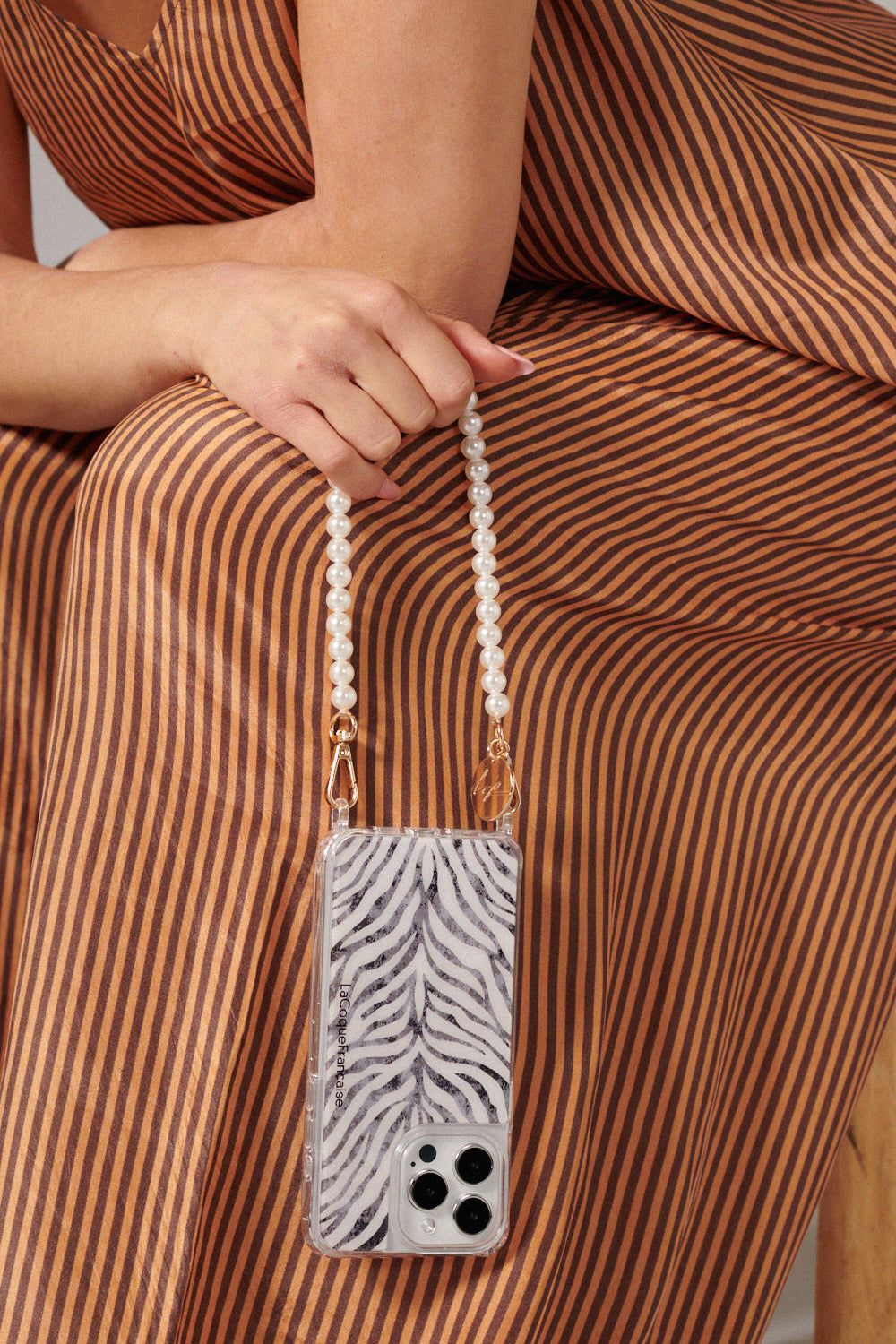 Durable 40cm beige phone chain – elegant phone strap